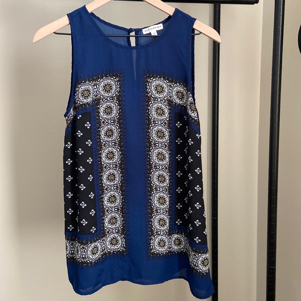 Flowy tank